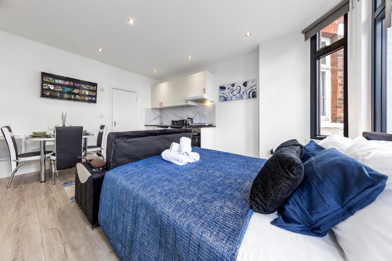 Comfy 1Bdr - 30Mins To Central Ldn - Parking The Hyde Extérieur photo